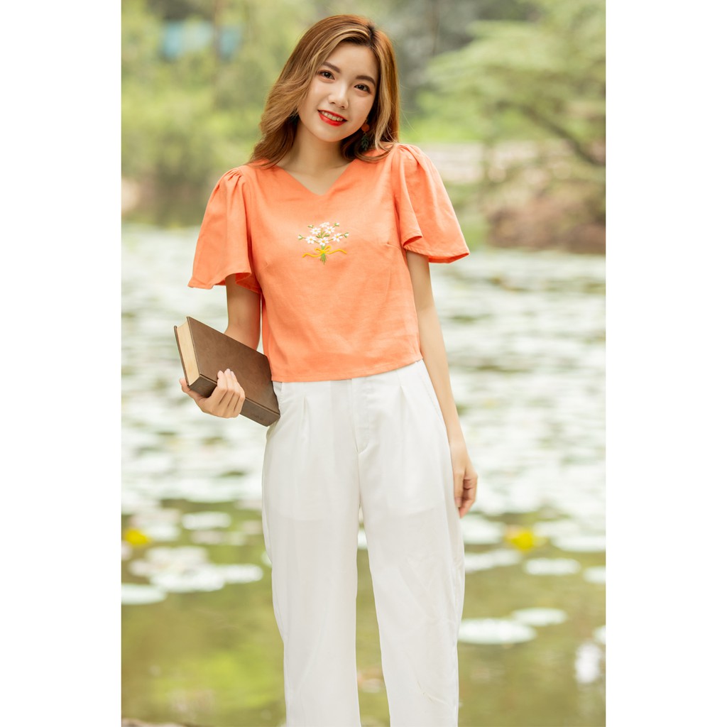 Jenny Le - Áo linen thêu tay chùm cúc họa mi Daisy Top JL162