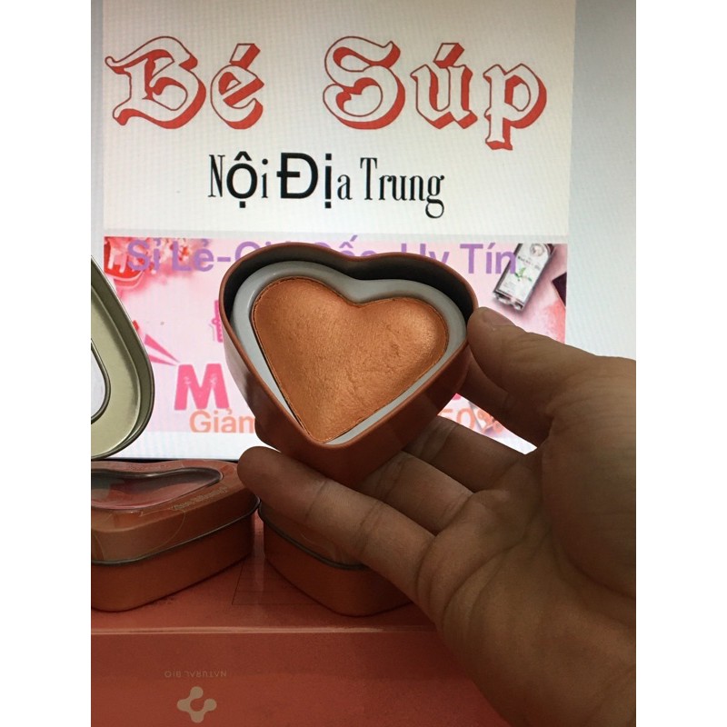 Phấn má hồng và phấn bắt sáng 2 in 1 Kiss Beauty Heart Blusher 83156 | BigBuy360 - bigbuy360.vn