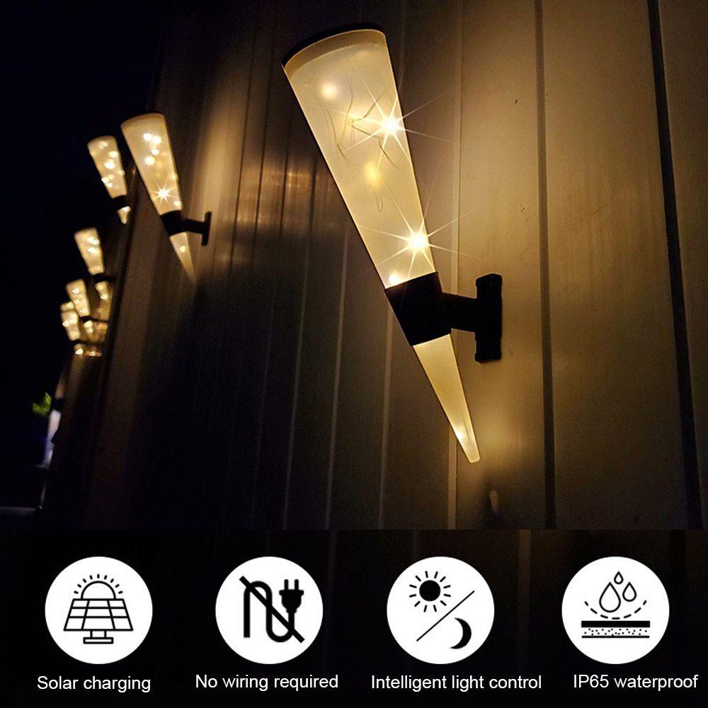 2 Đèn LED Năng Lượng Mặt Trời Trang Trí Vườn