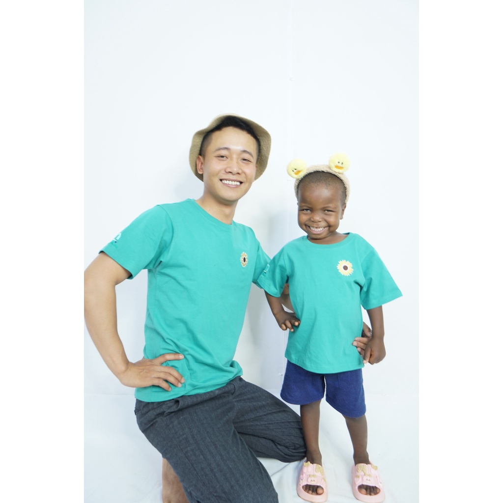 Áo T-Shirt xanh logo Hoa Hướng Dương 100% cotton 250gsm - Quang Linh Vlogs