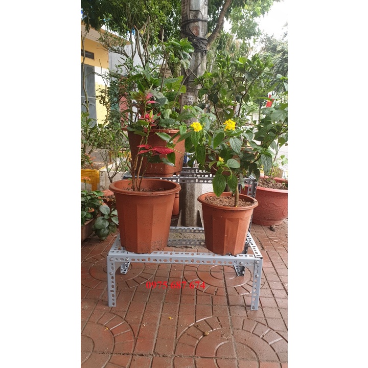 Kệ sắt lắp ghép đa năng dạng bậc thang để chậu hoa hồng, chậu hoa cây cảnh, khay trồng rau cao cách đất 10cm