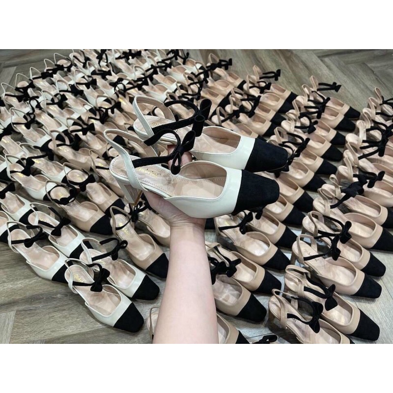 Sadal hot em về hàng ạ . #490k full box full size : 35-38