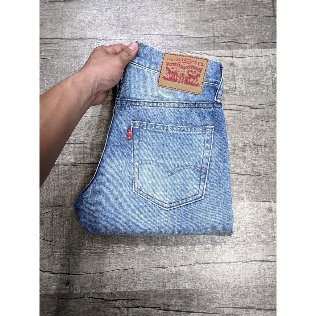 Quần jeans levis chất không giãn bền màu