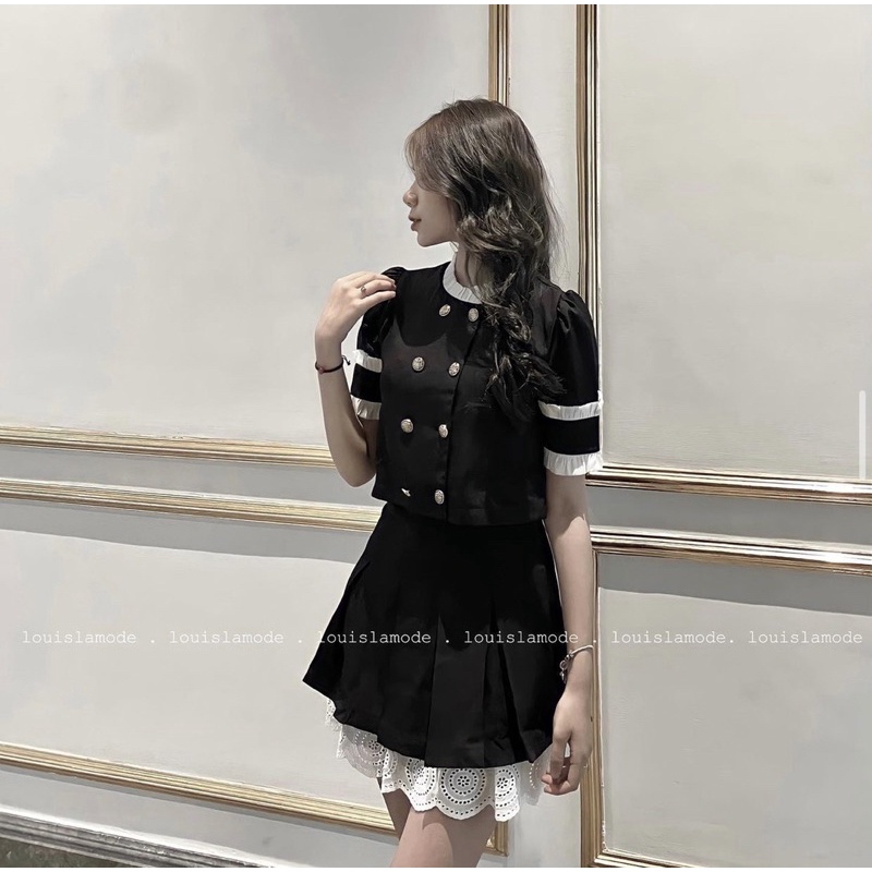 Set Áo Crotop Đính Khuy Viền Bèo Kèm Chân Váy Layer