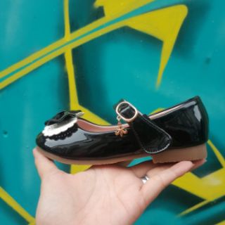 Giày búp bê bé gái xinh xắn