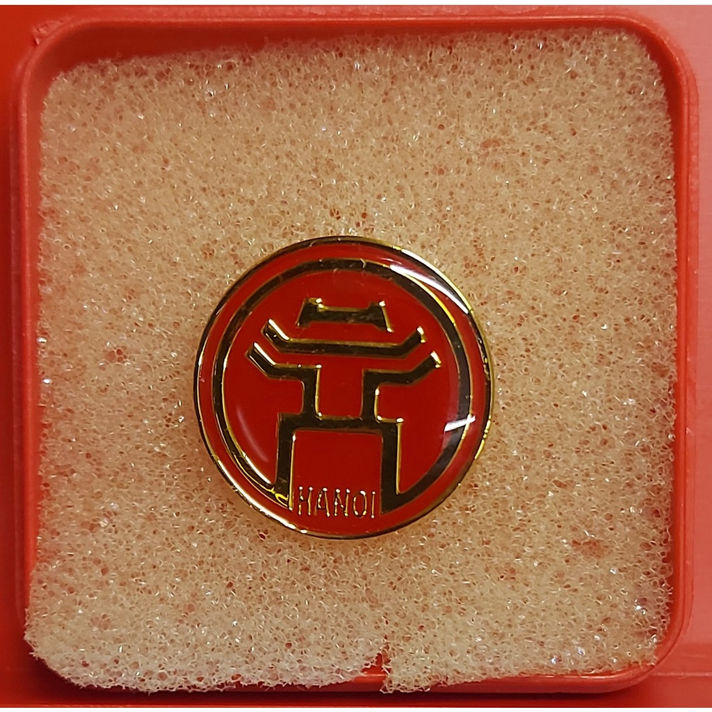 Huy Hiệu Mạ Vàng