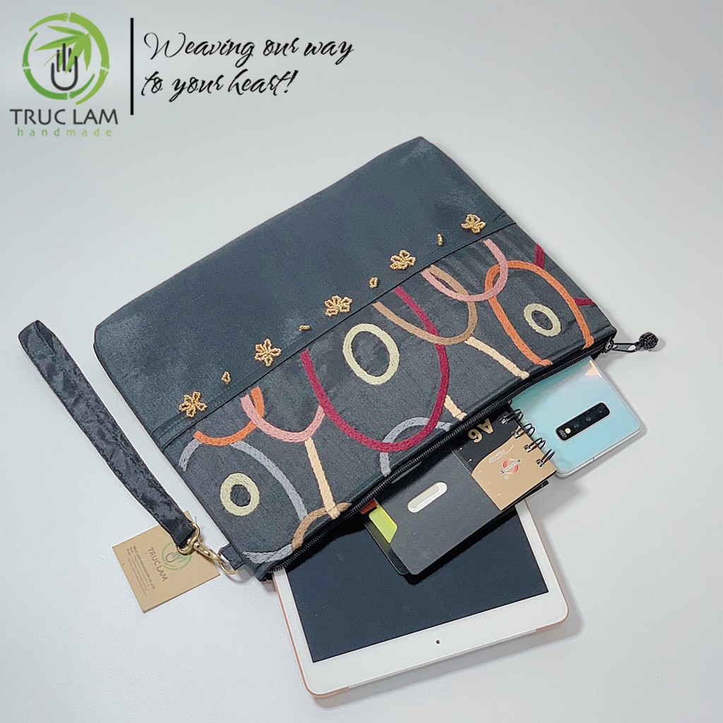 Ví Cầm Tay Đựng Ipad Clutch Thêu Móc Xích Đính Hạt Cườm Vải Tafta Cỡ To - Trúc Lâm Handmade