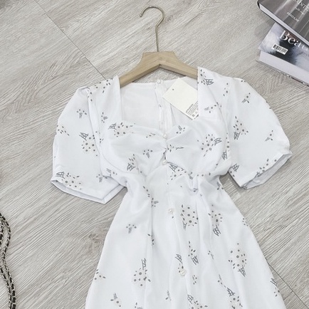 Váy hoa nhí nhúm ngực tay bồng dáng dài dễ thương thiết kế xẻ tà tiểu thư sang chảnh mã V02 | BigBuy360 - bigbuy360.vn