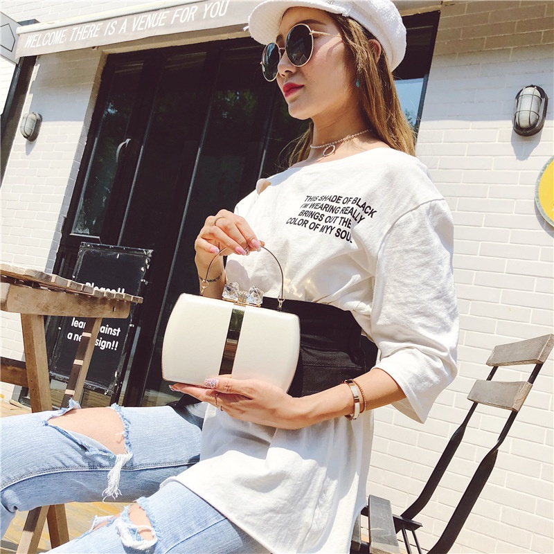 Ví Cầm Tay Đính Đá Thời Trang Dành Cho Nữ