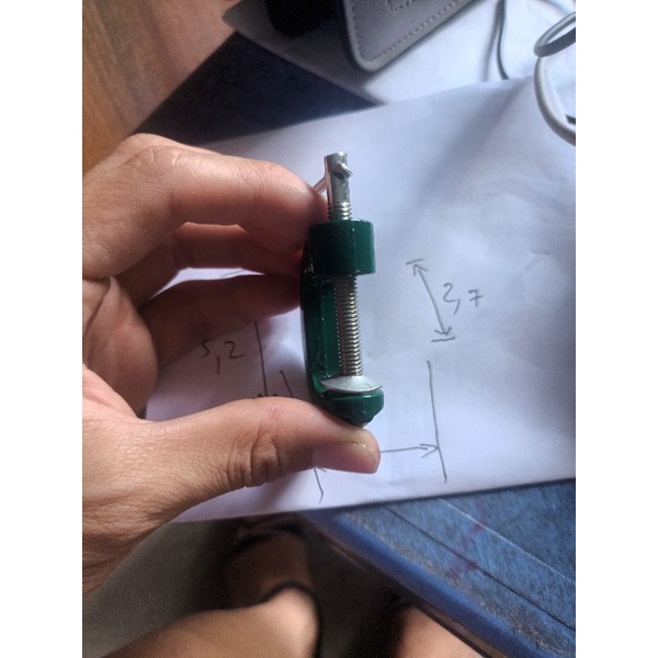 Vam kẹp chữ C