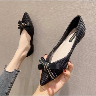 Giày búp bê mũi nhọn nơ xích