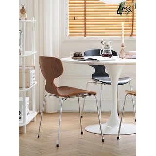 Ghế phòng ăn Ant Chair và Seven Chair phong cách retro