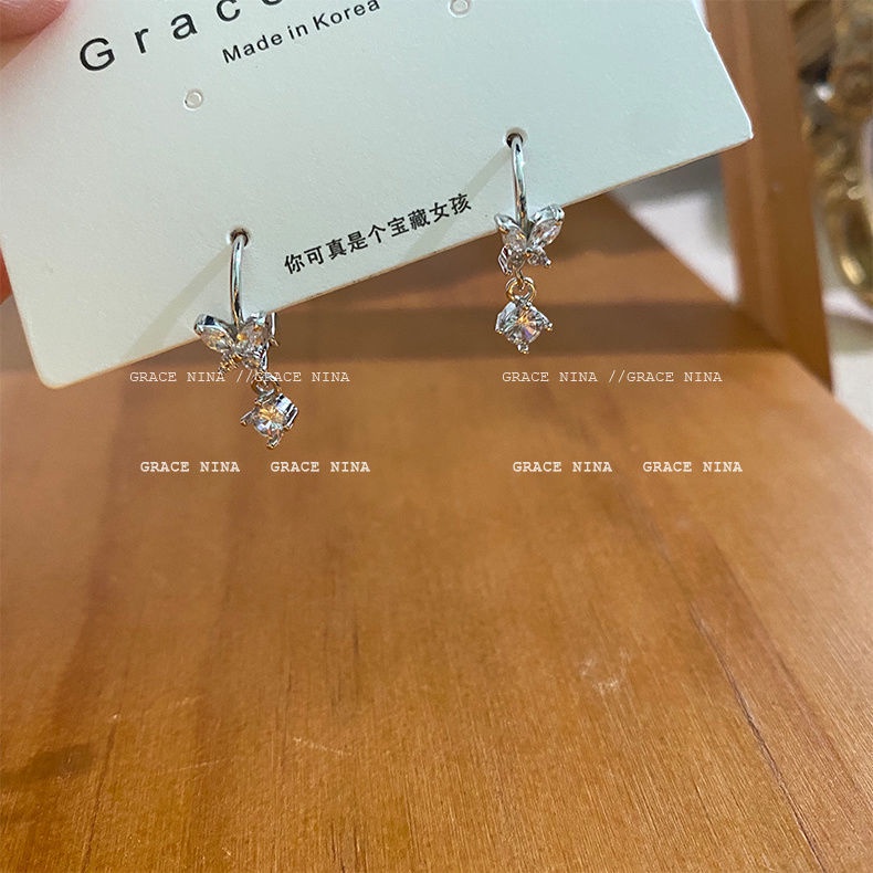 1 Khuyên Tai Bạc Đính Đá Zircon Hình Bướm Dễ Thương Cho Nữ