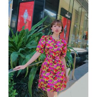 Đầm suông tay ngắn in hoa tulip so hot