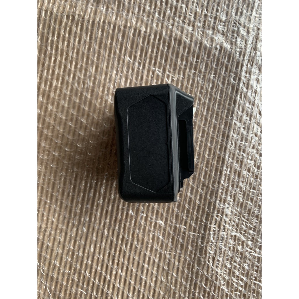 Pin 12V max