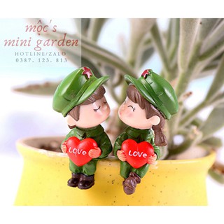 Tiểu cảnh mini_Cặp đôi lính ôm tim_CD825