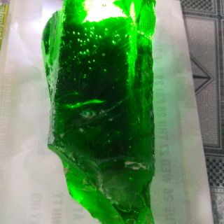 Đá thủy tinh xanh ( hàng thô )