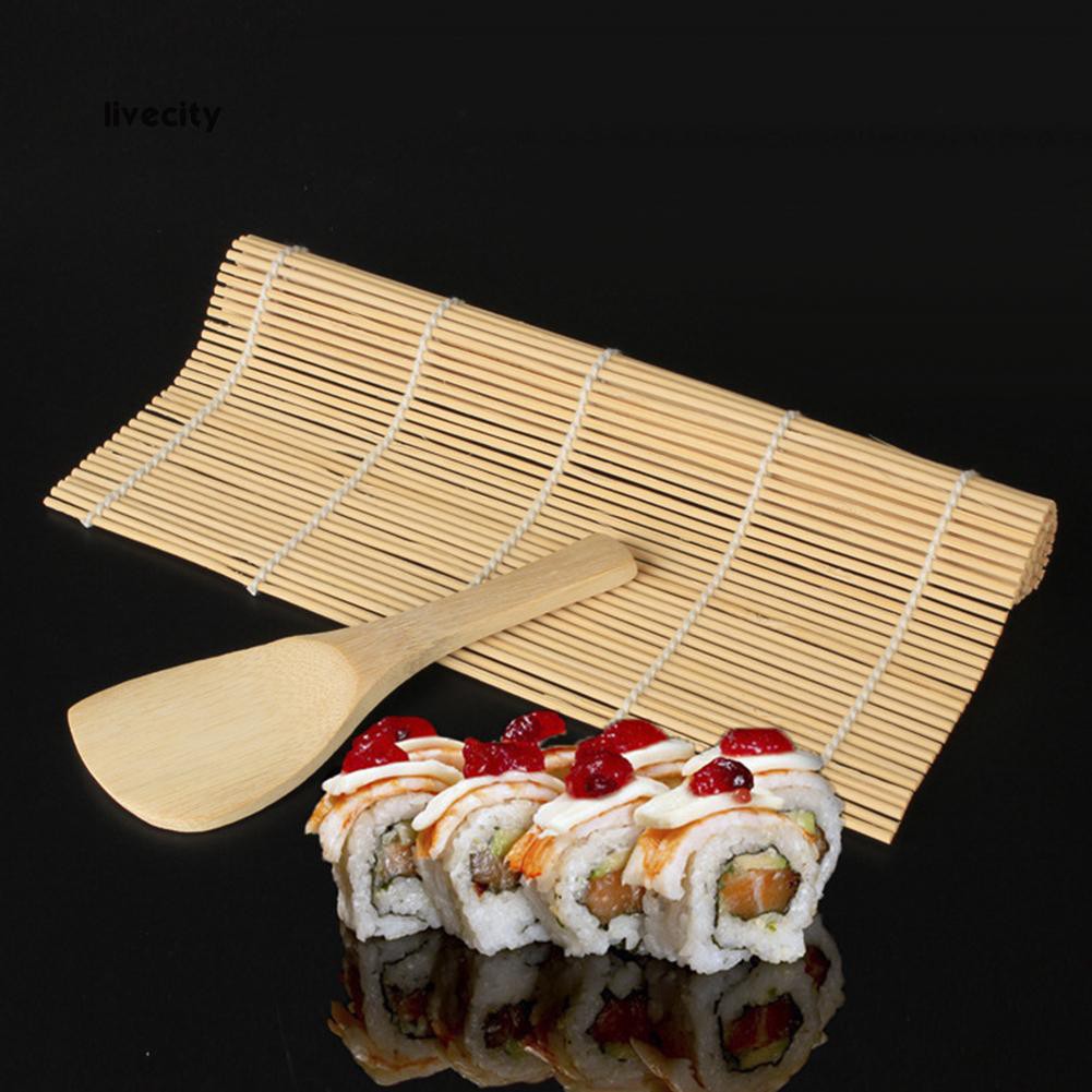 Mành tre làm sushi kèm muỗng tiện lợi