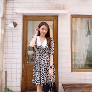 Váy hoa cúc phối cổ trắng gốc 350k