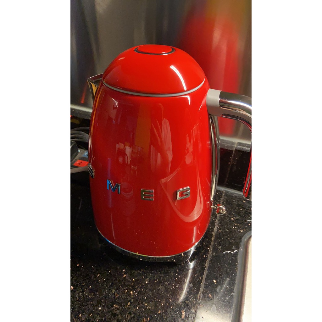 Ấm đun nước Smeg KLF03RDEU Ấm siêu tốc Smeg không chỉnh nhiệt