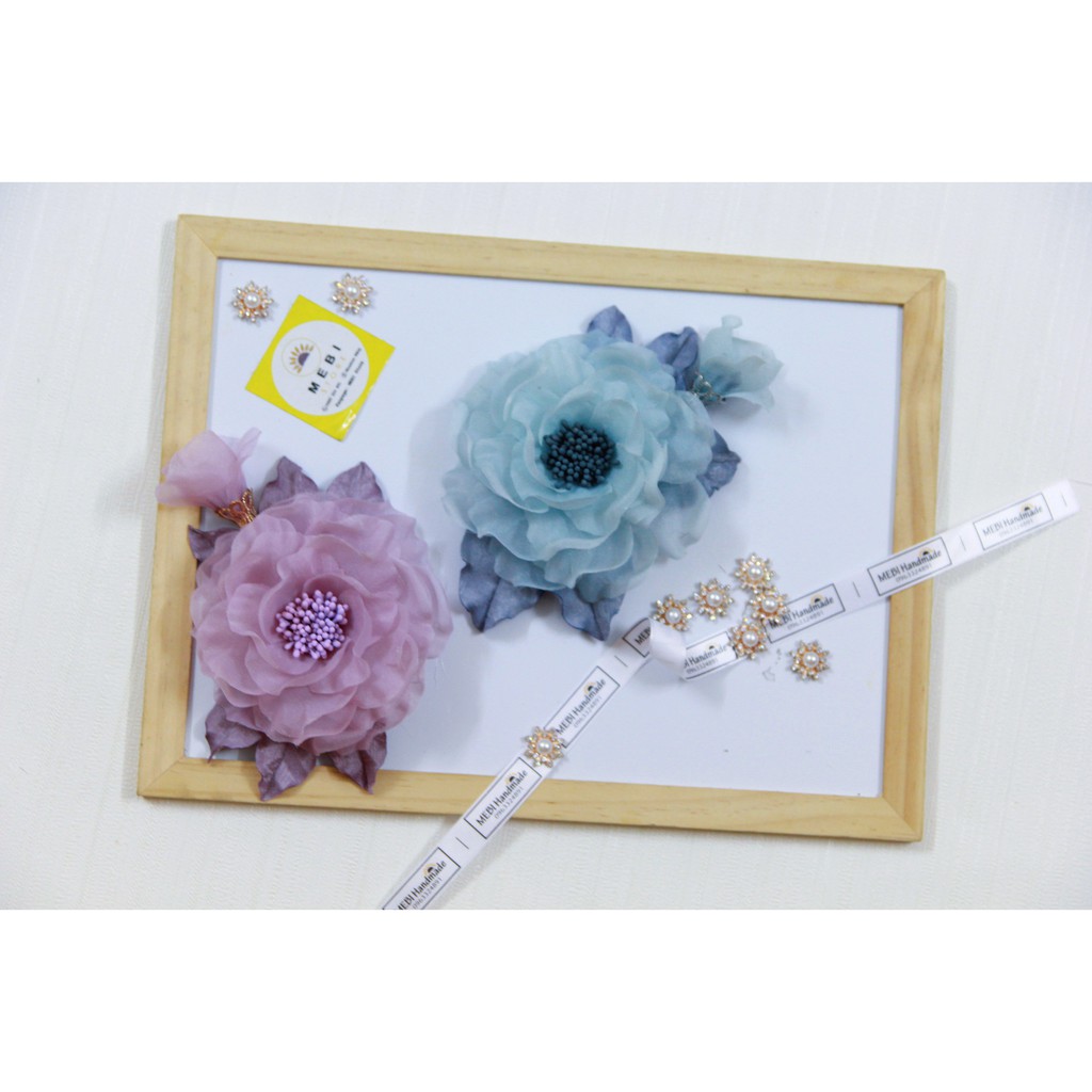 (Ảnh thật 100%) Hoa cài áo handmade vải voan 1 nụ đế kim loại siêu sang (size 13.5 - 14cm)