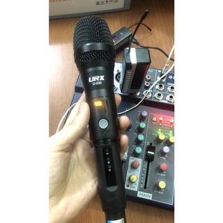 Micro karaoke không dây đa năng URX-200 (Mic Pin sạc, hút tốt, Chống hú, tăng giảm volume, sóng mạnh