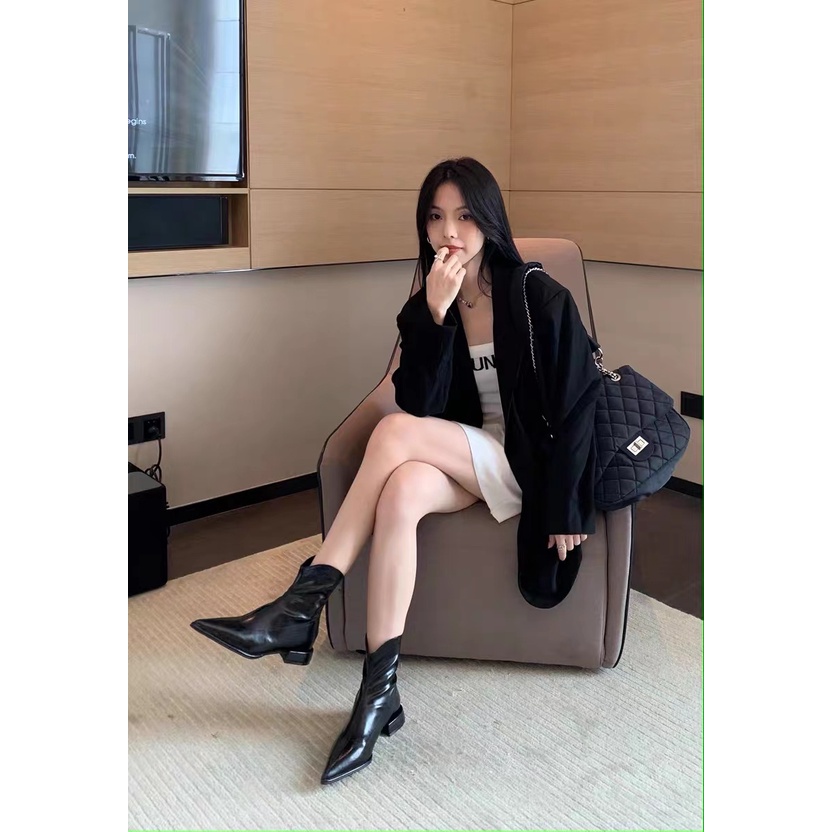 Giày Bốt Da Bóng Mũi Nhọn Màu Đen Thời Trang Cá Tính Cho Nữ