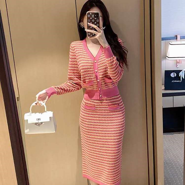 Bộ Áo cardigan Dệt Kim Cổ Chữ v Ôm Dáng + Đầm Phong Cách retro Thời Trang 2022 Mới