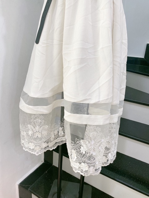 Đầm maxi màu trắng phối ren | BigBuy360 - bigbuy360.vn