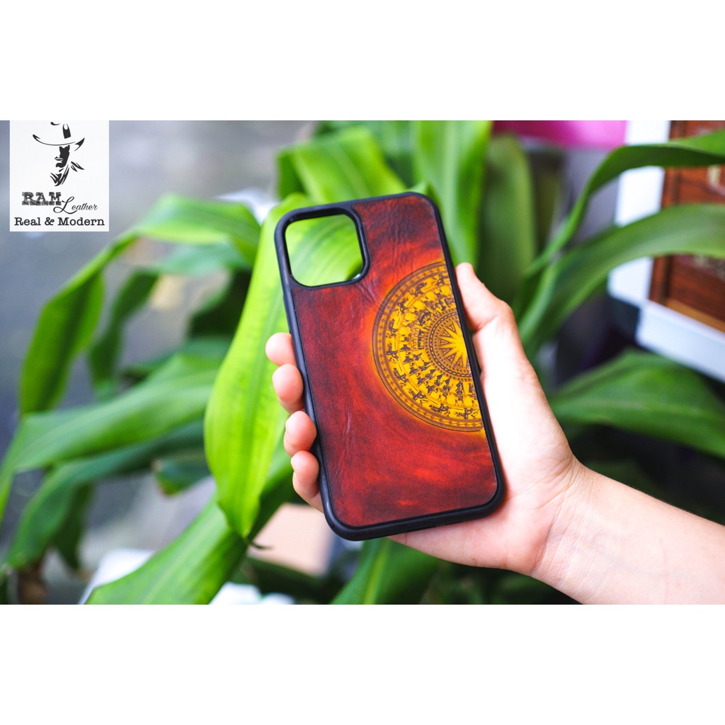 Ốp Lưng Iphone RAM Leather Da Bò Italia Vegtan Trống Đồng Việt Nam Nâu Đỏ