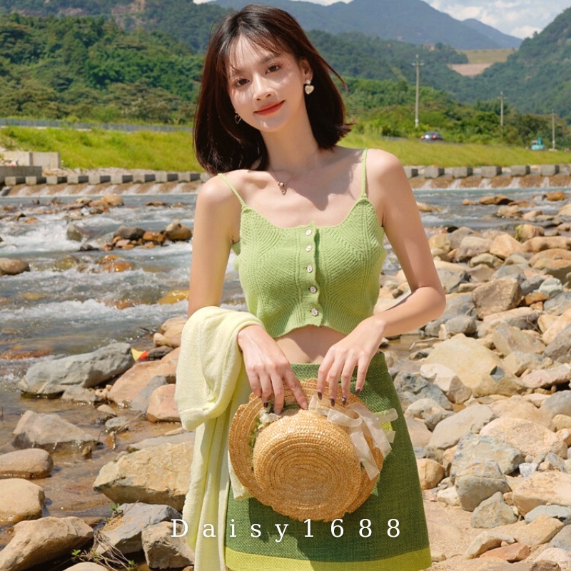 Sẵn- Áo 2 Dây Len Dáng Crop Top Co Dãn Cho Nữ Daisy1688