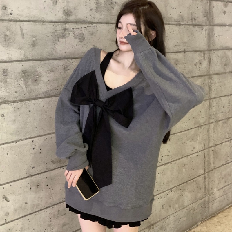 Áo sweater IELGY cổ chữ V dáng rộng đính nơ thời trang cho nữ
