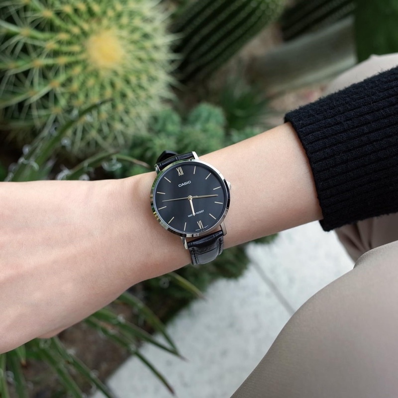 Đồng hồ Nữ Casio LTP-VT01L-1B, đồng hồ chính hãng, dây da đen mặt đen