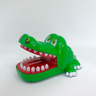 Đồ chơi cá sấu khám răng