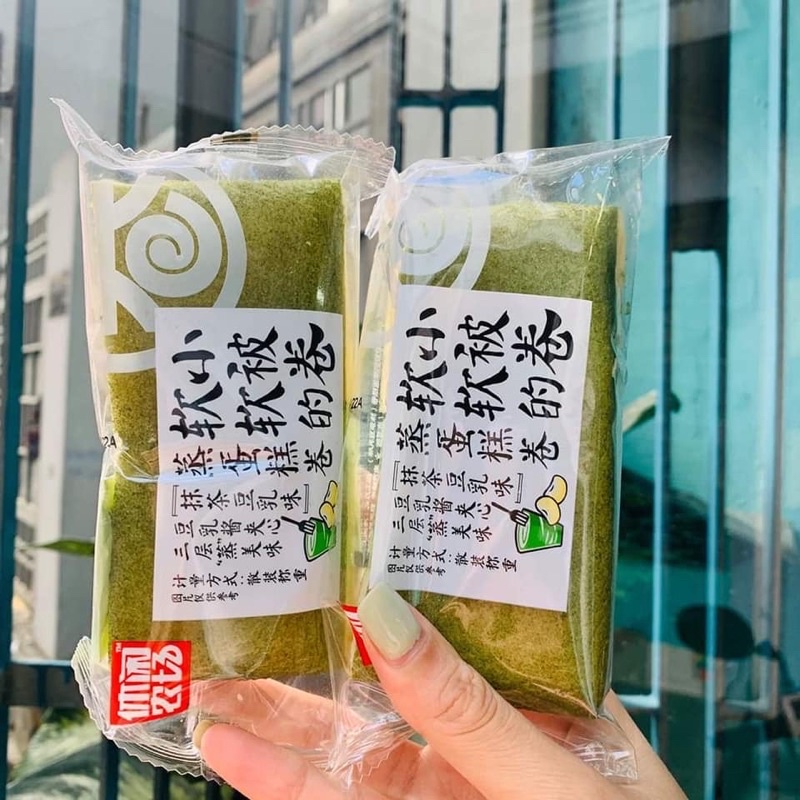 1 CÁI BÔNG LAN CUỘN KEM MATCHA/ DÂU