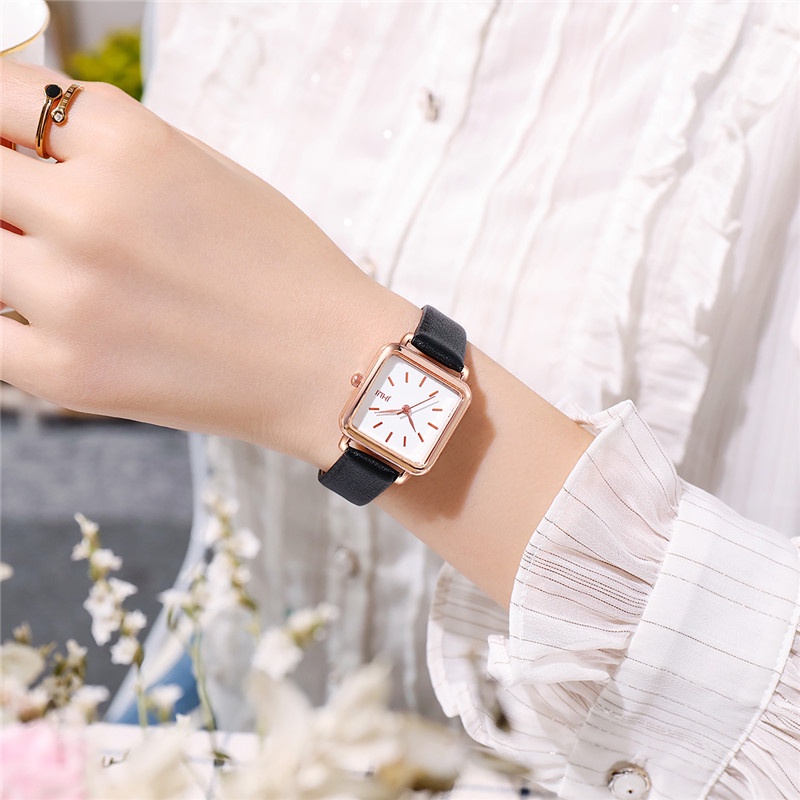 Đồng Hồ Quartz Nữ Mặt Vuông Dây Da Thời Trang
