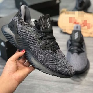 Giày thể thao Alphabounce