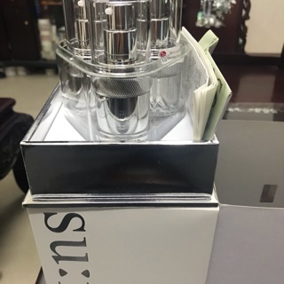 Su:m37 White Award Ultimate Regenerate Whitening.