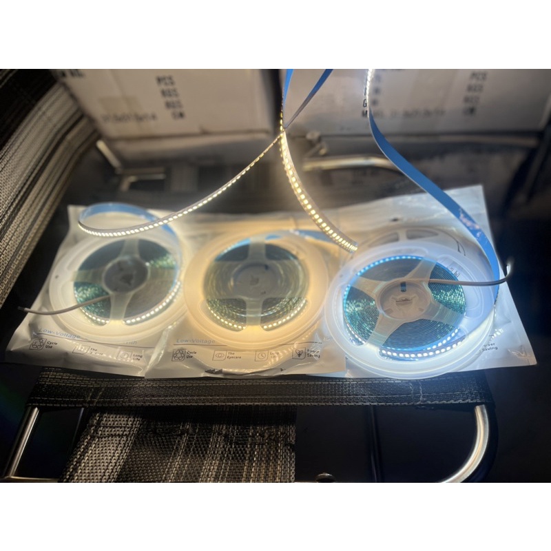 Led cuộn 240 led/m - 5m chạy 12V-DC