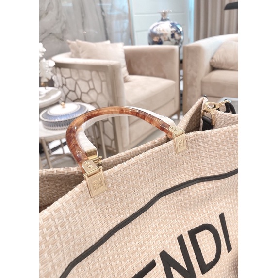 Túi xâch nữ Fendi quai đá Supper size 36 lót da lộn