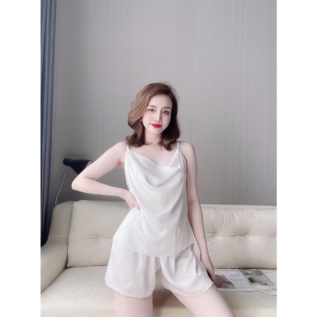 Đồ Ngủ Sexy Lụa⚡FREESHIP⚡ Bộ Mặc Nhà Áo Dây Cổ Đổ Quần Ngắn Phom Rộng Rãi Thoải Mái Chất Lụa Satin Cao Cấp. | BigBuy360 - bigbuy360.vn