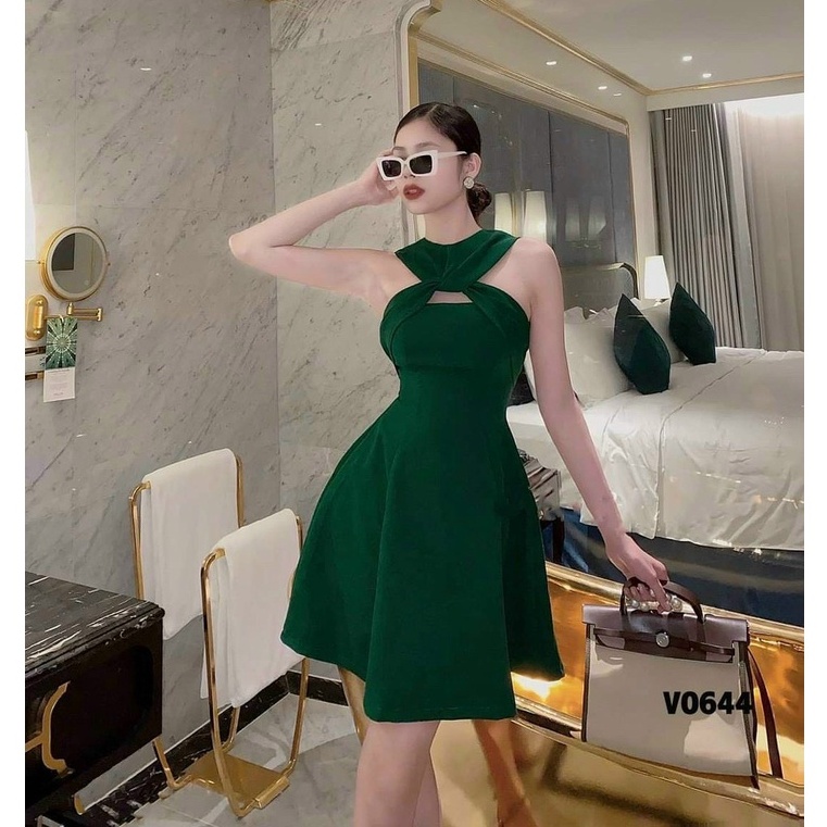 Đầm váy xòe xoắn ngực cổ kiểu yếm ( mẫu có mút ngực ) thiết kế siêu xinh cho nàng dự tiệc, dạ hội, dạo phố