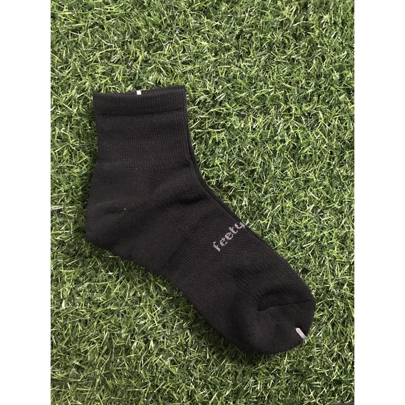 Tất thể thao Feetures