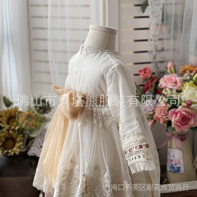 Đầm Công Chúa Tay Dài Mùa Thu Màu Be Lolita Cho Bé Gái