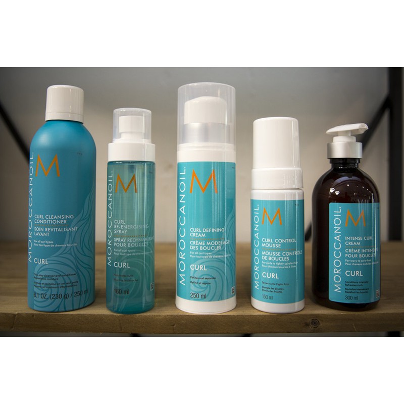 Chính hãng  Kem bọt kiểm soát sóng xoăn Moroccanoil Curl Control Mousse 150ml