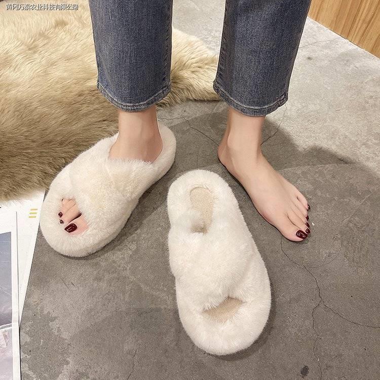 Dép lê phủ lông dày thời trang thu đông dễ thương cho nữ 2022