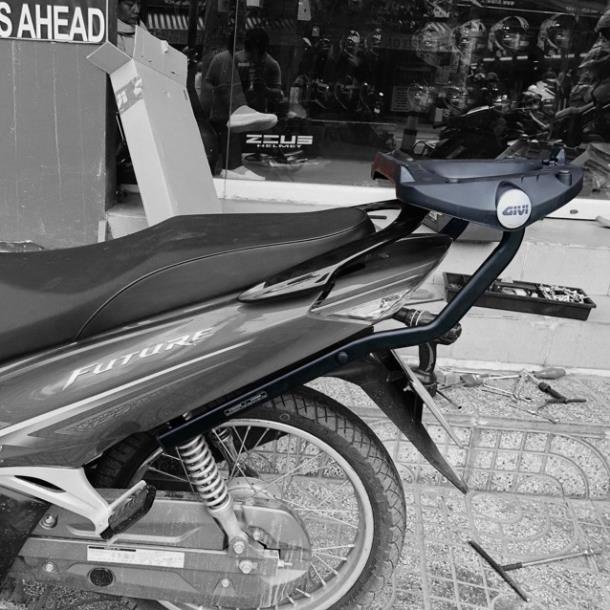 Baga sau Givi HRV xe Future 125