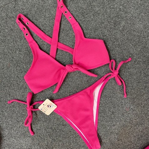 [BKN736] &lt;ÂU&gt; SET BIKINI HỒNG NƠ NGỰC VẢI VÂN
