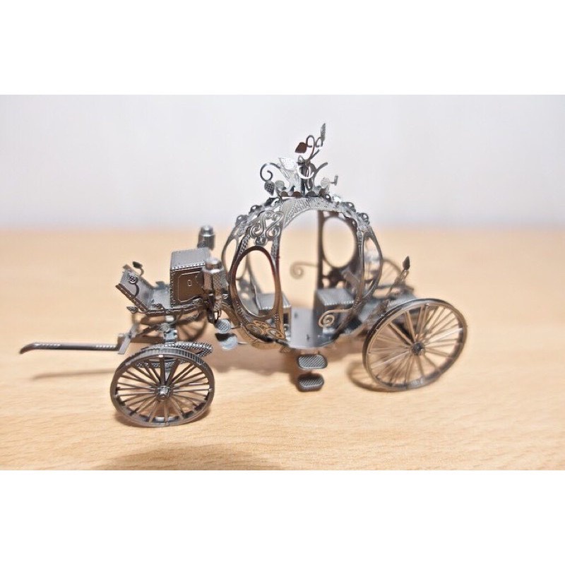 Mô Hình Lắp Ráp Kim Loại 3D Xe Bí Ngô Của Công Chúa Lọ Lem Disney [Chưa Lắp]