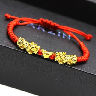 Vòng Tay Phong Thủy, Chỉ Đỏ Gắn Tỳ Hưu mạ vàng 18K, mang lại cho bạn may mắn và tài lộc